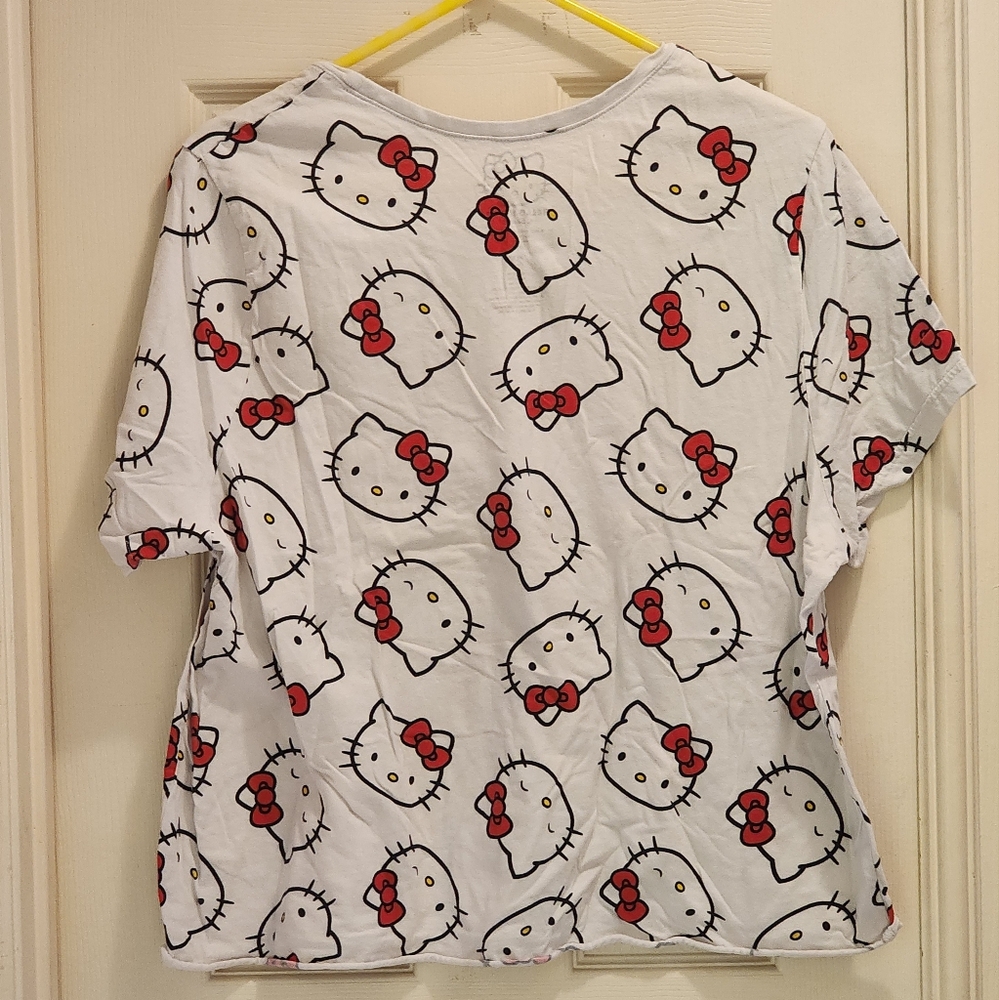 Hello kitty tee - Picture 2 of 3